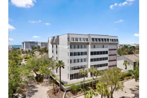 1255 E Peppertree Dr #507, SARASOTA