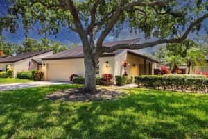 3914 Glen Oaks Manor Dr, SARASOTA