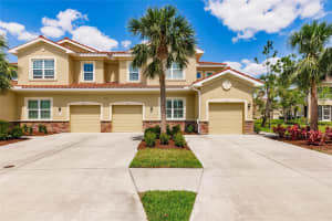 3215 Oriole Dr #104, SARASOTA