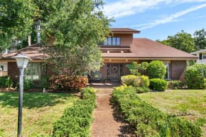 1671 South Dr, SARASOTA