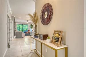 5420 Cicerone St #101, SARASOTA