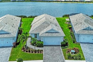 909 Crosswind Ave, SARASOTA