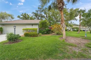 4637 Willow Wood Cir #44, SARASOTA
