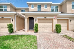 8417 Karpeal Dr #4, SARASOTA