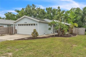 2218 Woodmere Rd, VENICE