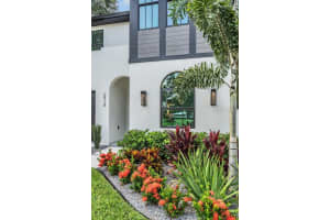 2910 W Aileen St, TAMPA
