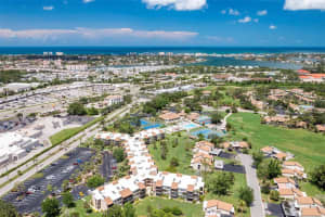 618 Bird Bay Dr S #113, VENICE