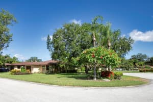 6504 Heritage Ln, BRADENTON