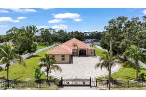 5714 38th Ave E, BRADENTON