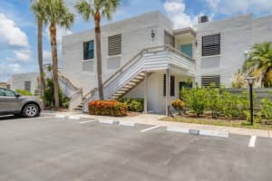 224 Lakewood Dr, BRADENTON