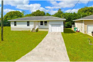 2715 Lee St, PUNTA GORDA