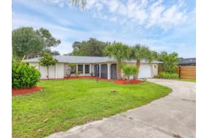 2102 Country Meadows Pl, SARASOTA