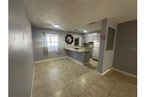 4507 9 St W #8, BRADENTON