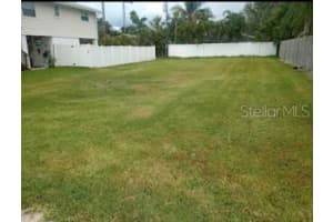 2813 Gulf Dr, HOLMES BEACH