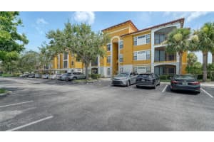 8397 38th Street Cir E #306, SARASOTA