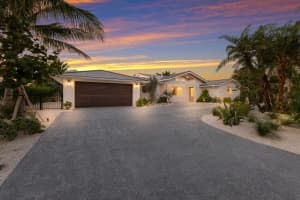 615 Concord Ln, HOLMES BEACH