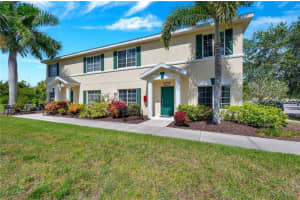 280 Cape Harbour Loop #101, BRADENTON