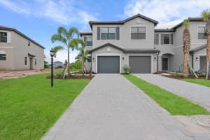 14832 Lyla Ter, BRADENTON