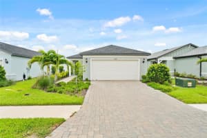 6560 Silverstar Dr, SARASOTA