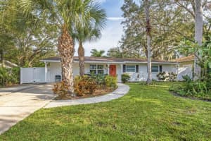 2469 Waldemere St, SARASOTA