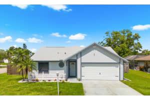 3564 65th Avenue Cir E, SARASOTA