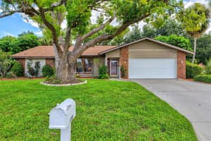 3799 Aster Dr, SARASOTA