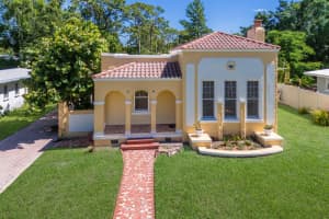 455 Acacia Dr, SARASOTA 455 Acacia Dr, SARASOTA