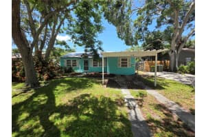 1330 Rhodes Ave, SARASOTA