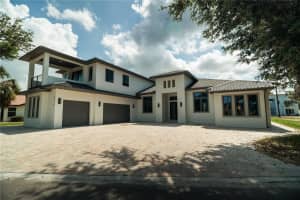 2414 Bayshore Rd, NOKOMIS