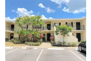 7041 W Country Club Dr N #218, SARASOTA
