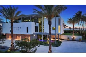 8250 Sanderling Rd, SARASOTA