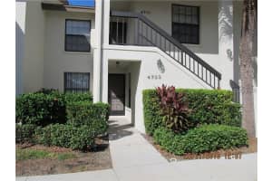 4733 Winslow Beacon #13, SARASOTA