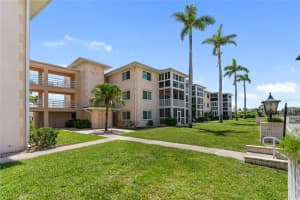 200 The Esplanade N #b10, VENICE