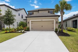 5430 Summit Gln, BRADENTON