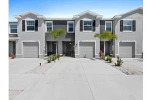 8689 Milestone Dr, SARASOTA