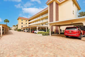 1250 N Portofino Dr #302, SARASOTA