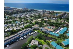 1255 Dockside Pl #211, SARASOTA