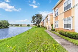 1050 Villagio Cir #206, SARASOTA