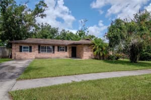 5225 Presidential St, SEFFNER