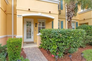 1633 Napoli Dr W, SARASOTA