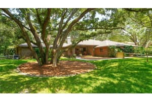 4855 Hoyer Dr, SARASOTA