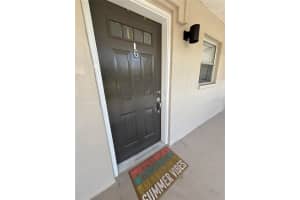 924 La Costa Cir #6, SARASOTA