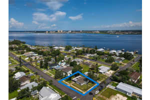 102 20th St Ne, BRADENTON