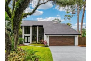 4392 Brandywine Dr, SARASOTA