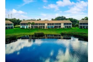 811 Waterside Dr #205, VENICE