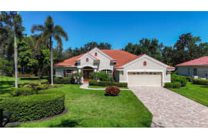 4751 Carrington Cir, SARASOTA
