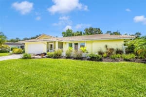 2920 Captiva Dr, SARASOTA