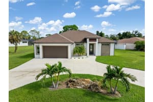 2 Sportsman Cir, ROTONDA WEST 2 Sportsman Cir, ROTONDA WEST
