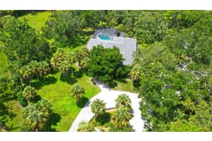 500 Suffolk Cir, NOKOMIS