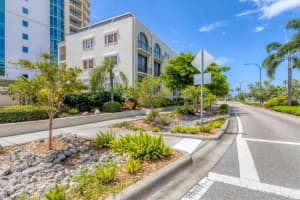 301 S Gulfstream Ave #302, SARASOTA